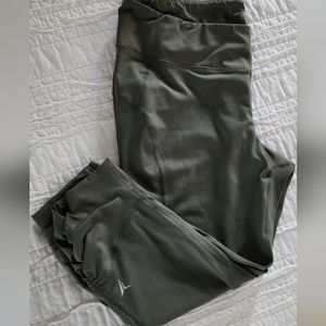 Old navy active compression capris